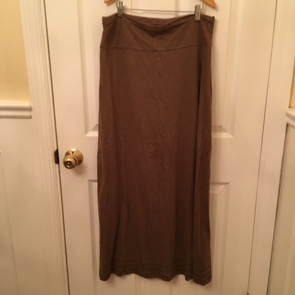 Women skirt